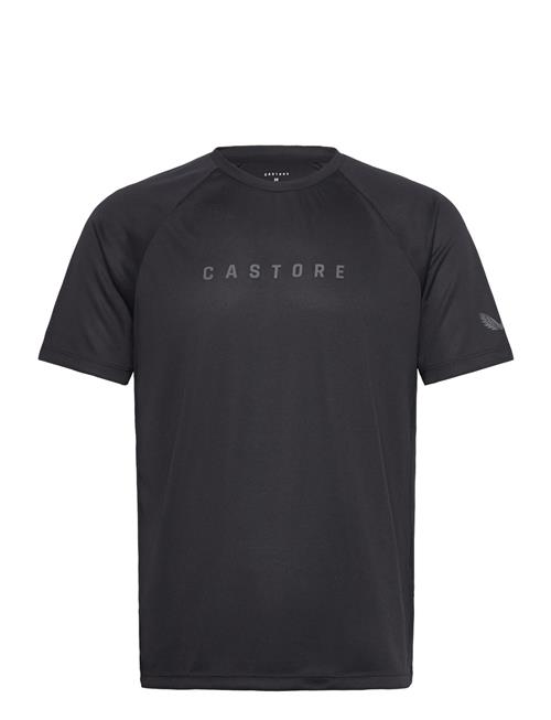 Se Castore Ss Raglan Tee Castore Black ved Booztlet