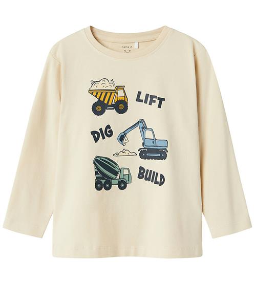 Se Name It Bluse - NmmNielsen - Summer Sand m. Arbejdsmaskiner ved KidsWorld