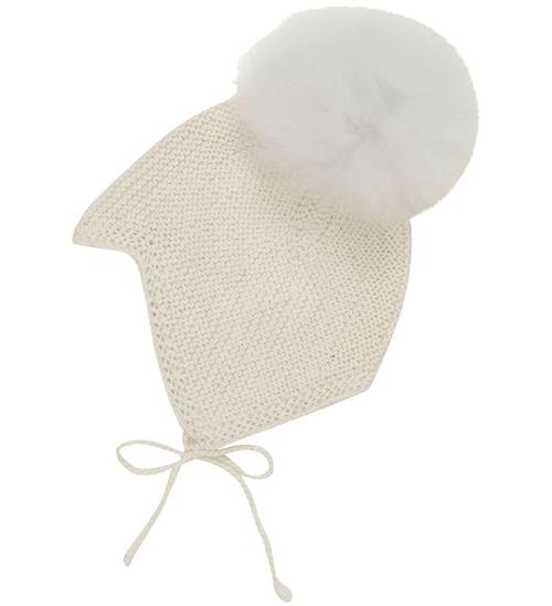 Se Huttelihut Babyhjelm m. Kvast - Uld - Strik - Off White ved KidsWorld