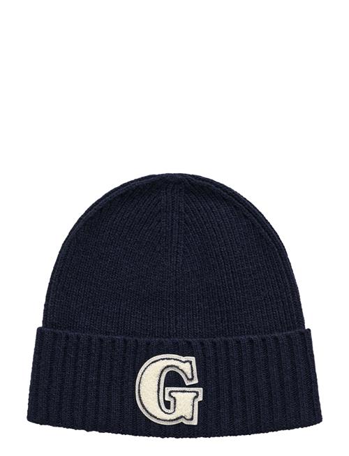 Se GANT G Badge Beanie Beanie GANT Navy ved Booztlet