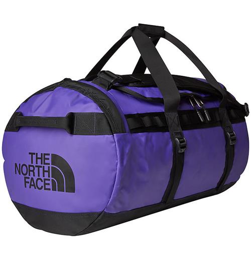 Se The North Face Rejsetaske - Base Camp Duffel - 71 L - Peak Purpl ved KidsWorld