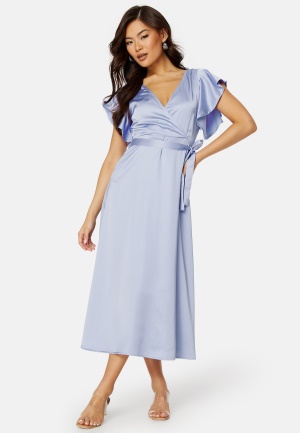 Se VILA Carolina S/S V-Neck Midi Dress Sweet Lavender 40 ved Bubbleroom