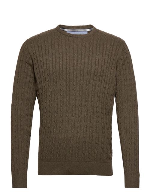 Se Lindbergh O-Neck Cable Knit Lindbergh Khaki ved Booztlet