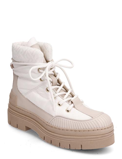 Se Tommy Hilfiger Th Monogram Outdoor Boot Tommy Hilfiger White ved Booztlet