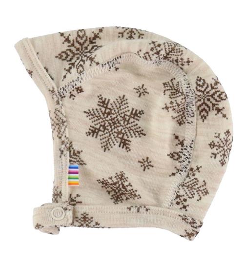 Se Joha Babyhjelm - Uld - Beige ved KidsWorld