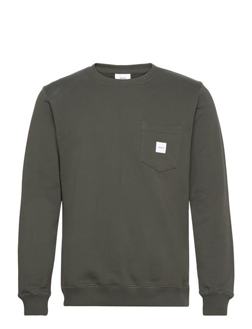 Se Makia Square Pocket Sweatshirt Makia Green ved Booztlet