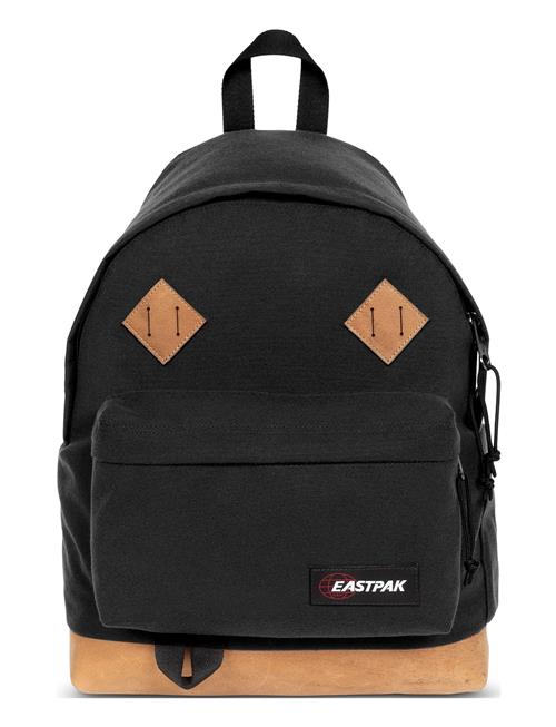 Se Eastpak Wyoming Eastpak Black ved Booztlet