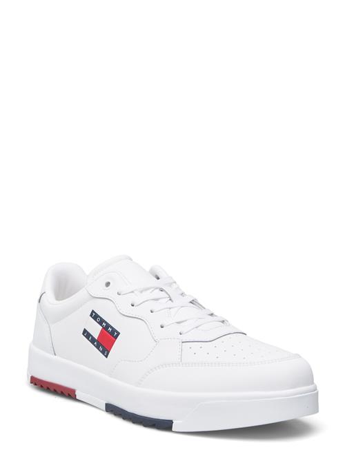 Se Tommy Hilfiger Tjm Retro Ess Tommy Hilfiger White ved Booztlet