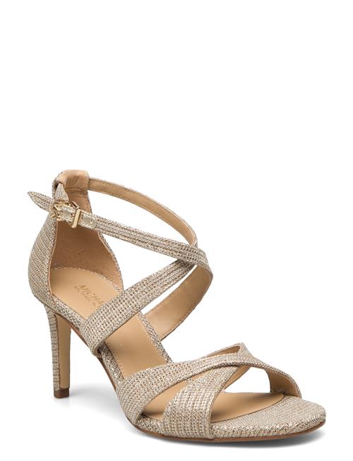 Se Michael Kors Kinsley Sandal Michael Kors Gold ved Booztlet