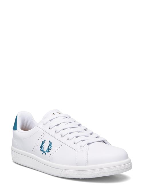 Se Fred Perry B721 Leather Fred Perry White ved Booztlet