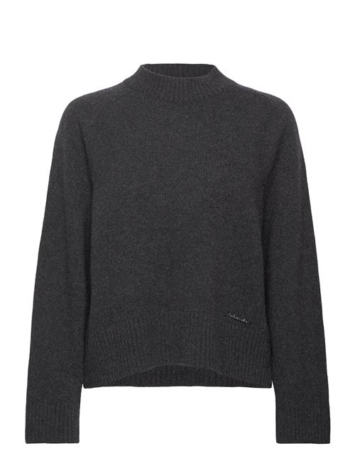 Se HOLZWEILER W. Lambswool Knit Crew HOLZWEILER Grey ved Booztlet