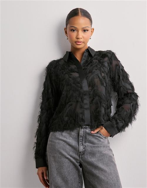 Selected Femme - Sort - Slfmyline Ls Fluffy Cropped Shirt B