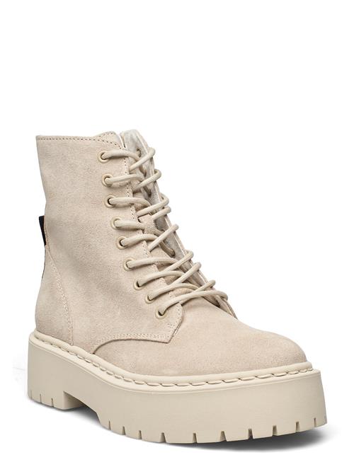 Se Steve Madden Skylar Bootie Steve Madden Cream ved Booztlet