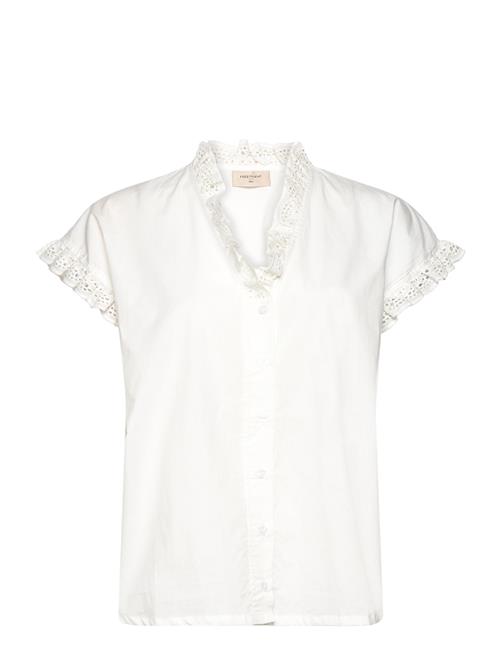 Se FREE/QUENT Fqravna-Blouse FREE/QUENT White ved Booztlet