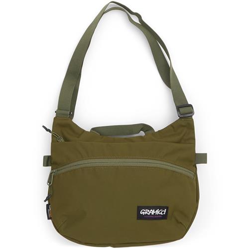 Se Gramicci Cordura Shoulder Bag Olive ved Quint