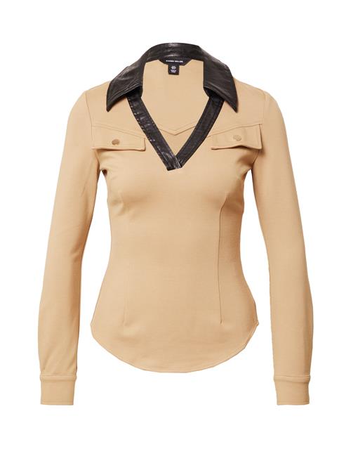 Se Karen Millen Shirts  camel / sort ved About You