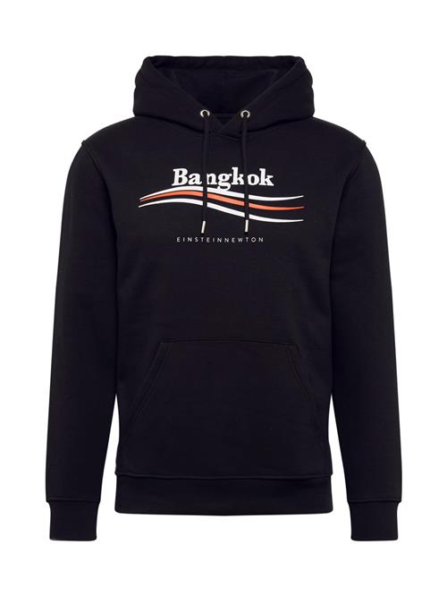 Se EINSTEIN & NEWTON Sweatshirt 'Bangkok Nico Tin'  sort / hvid ved About You