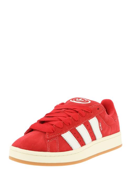 Se ADIDAS ORIGINALS Sneaker low 'Campus 00S'  knaldrød / hvid ved About You