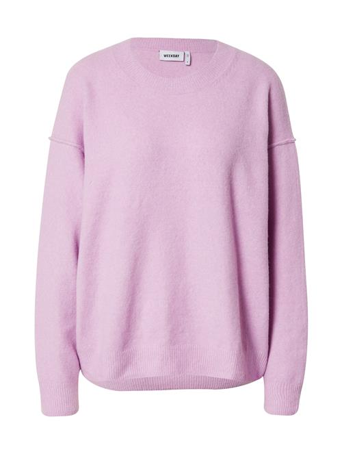 Se WEEKDAY Pullover 'Annie'  lilla ved About You