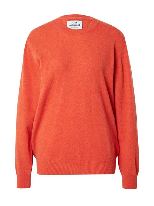 Se MADS NORGAARD COPENHAGEN Pullover 'Kasey'  orangerød ved About You