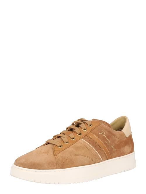 Se PANAMA JACK Sneaker low  creme / brun ved About You