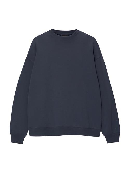 Se Pull&Bear Sweatshirt  navy ved About You