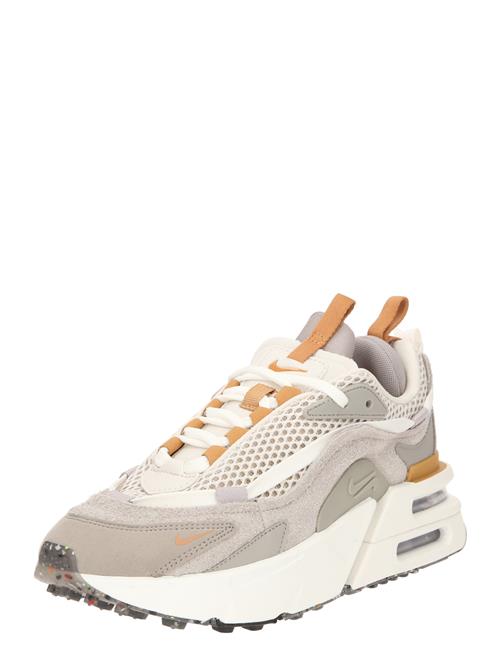 Se Nike Sportswear Sneaker low 'Air Max Furyosa'  pueblo / lysebrun / offwhite ved About You