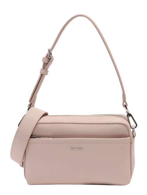 Calvin Klein Skuldertaske 'MUST'  beige / sølv