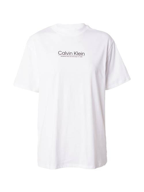 Se Calvin Klein Shirts 'COORDINATES'  sort / hvid ved About You