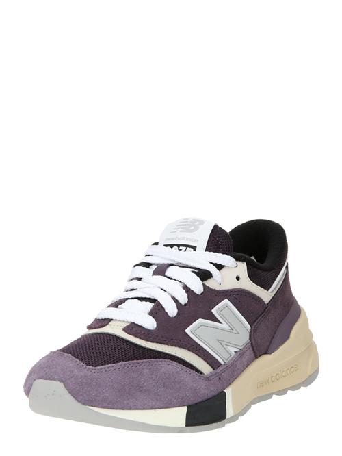 Se new balance Sneaker low '997R'  aubergine / sort / hvid ved About You