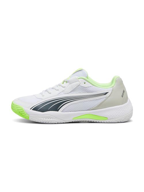 Se PUMA Sportssko 'Nova Court'  kiwi / sort / hvid ved About You