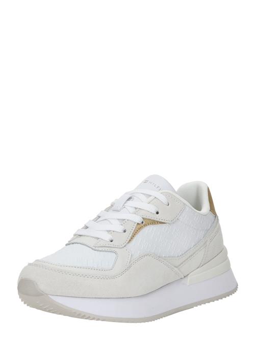 Se TOMMY HILFIGER Sneaker low 'LUX'  beige / hvid ved About You