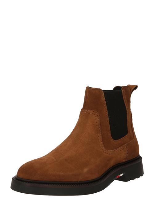 Se TOMMY HILFIGER Chelsea Boots  brun / sort ved About You