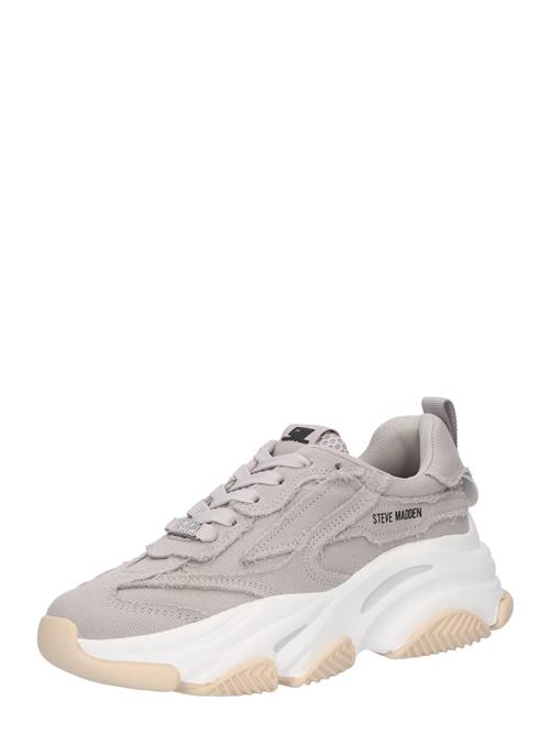 Se STEVE MADDEN Sneaker low 'Park Ave'  taupe ved About You