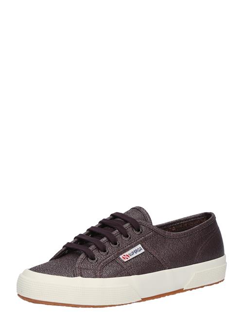 Se SUPERGA Sneaker low 'Lamew'  aubergine ved About You