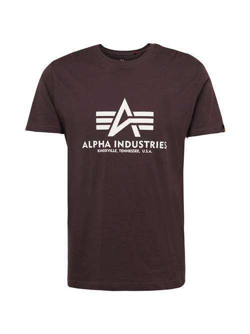 Se ALPHA INDUSTRIES Bluser & t-shirts  mørkebrun / hvid ved About You