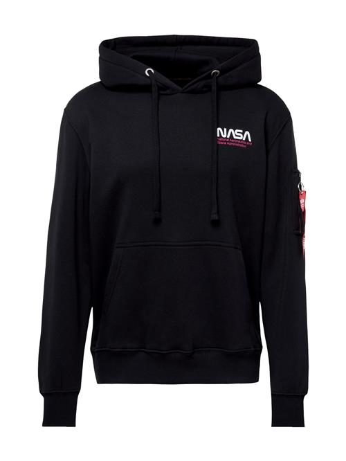 Se ALPHA INDUSTRIES Sweatshirt 'Skylab'  grå / pink / sort / hvid ved About You