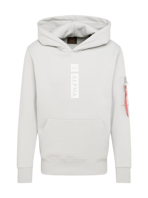 Se ALPHA INDUSTRIES Sweatshirt  lysegrå / hvid ved About You