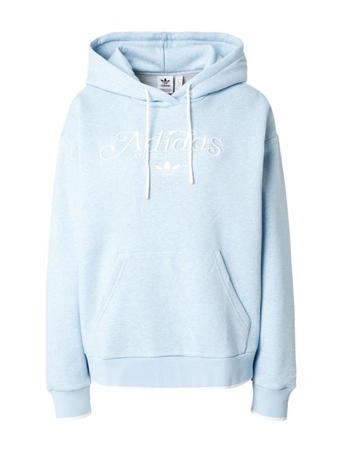 Se ADIDAS ORIGINALS Sweatshirt  lyseblå / offwhite ved About You