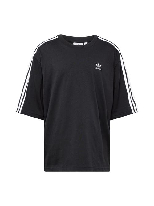 Se ADIDAS ORIGINALS Bluser & t-shirts 'Adicolor'  sort / hvid ved About You