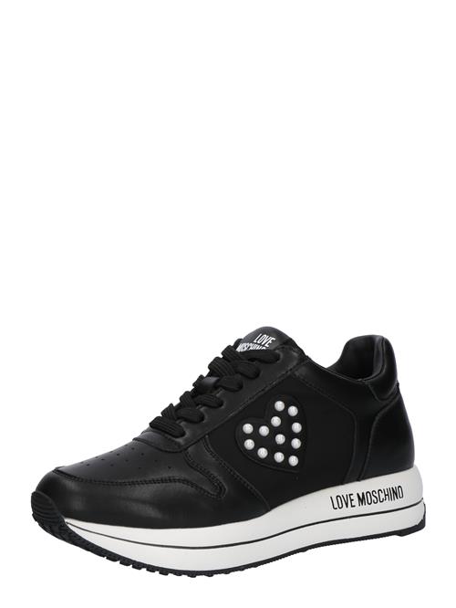 Se Love Moschino Sneaker low  sort / hvid ved About You