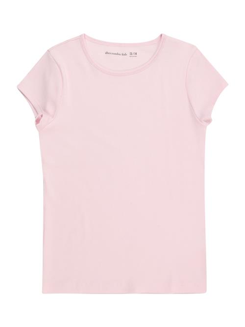 Se Abercrombie & Fitch Bluser & t-shirts 'ESSENTIAL'  pastelpink ved About You