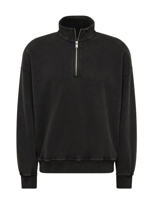 Se Abercrombie & Fitch Sweatshirt 'ESSENTIAL'  sort ved About You