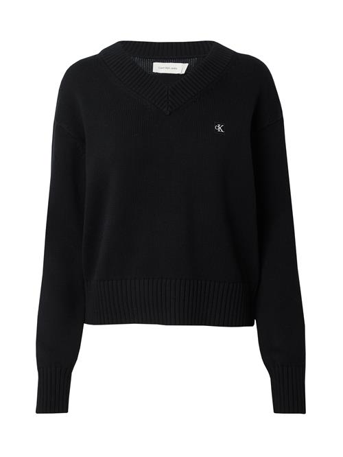 Se Calvin Klein Jeans Pullover  sort / hvid ved About You