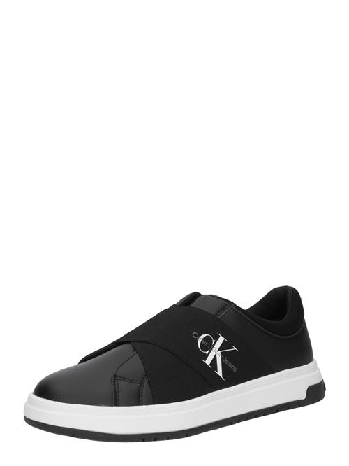 Se Calvin Klein Jeans Sneakers  sort / hvid ved About You