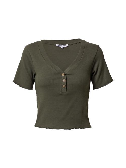 Se ABOUT YOU Shirts 'Paola'  khaki ved About You