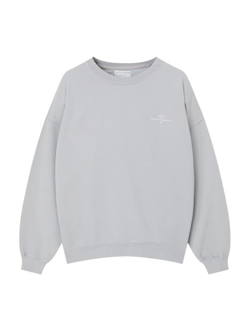 Se Pull&Bear Sweatshirt  grå ved About You