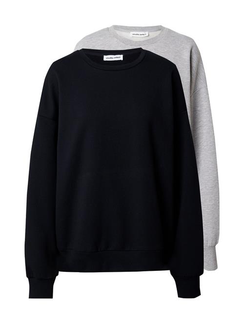 STUDIO SELECT Sweatshirt 'Lotta'  grå-meleret / sort