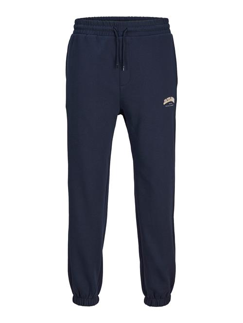 Se JACK & JONES Bukser 'JPSTKane JJCaleb'  navy / orange / hvid ved About You