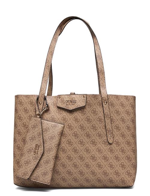 Se GUESS Eco Brenton Tote GUESS Brown ved Booztlet